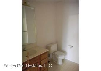 Foto del edificio - 5300 Russell Ct