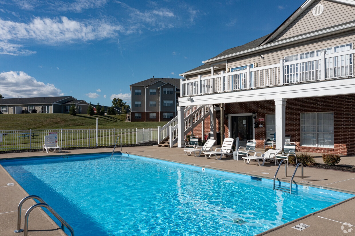 Delaware Crossing Apartments in Independence, KY