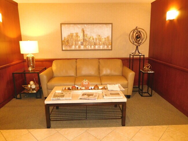 Foto del edificio - 875 E 22nd St