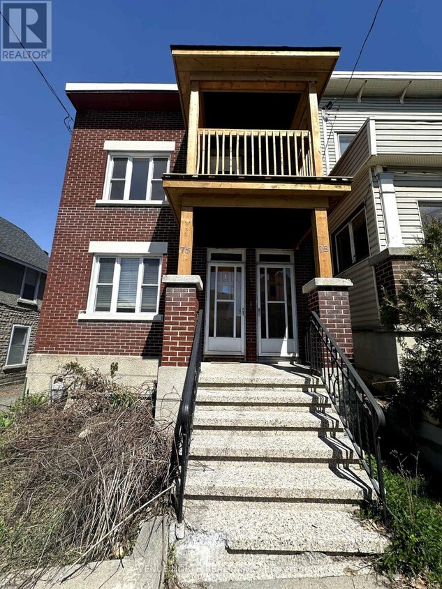 Primary Photo - 73 Poplar St