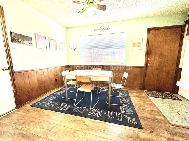 Building Photo - 4409 75th Dr