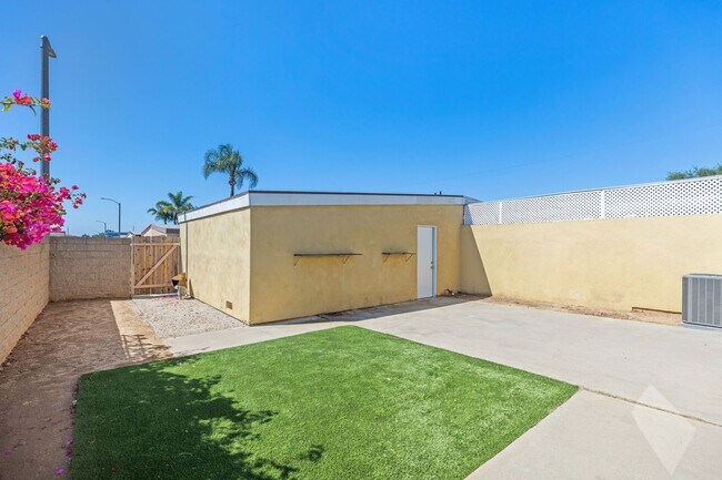 Foto del edificio - Move in today!