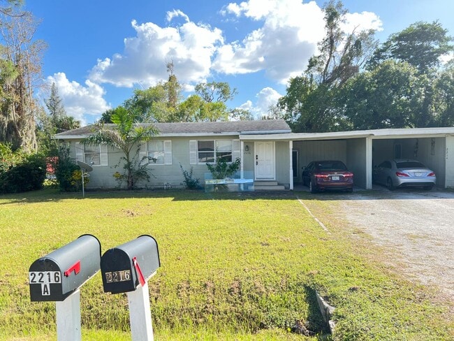 Foto del edificio - 2214-2216 Moreno Ave. - 2216 Moreno Apt A