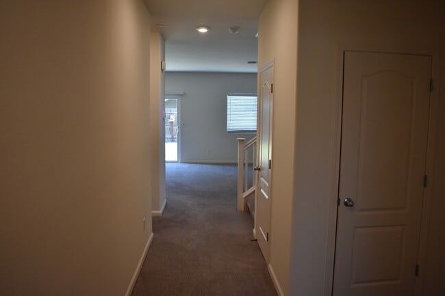 Building Photo - 4297 Lasalle Dr