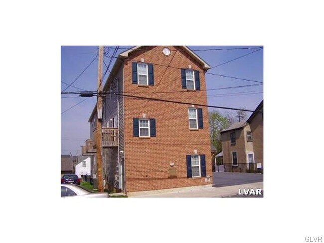Foto del edificio - 39 E Garrison St