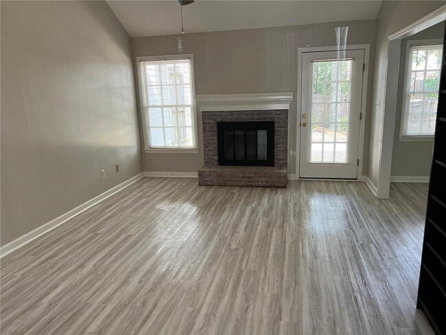 Foto del edificio - 1369 Old Virginia Ct SE