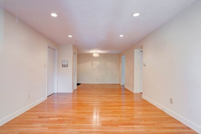 Photo - 112 Decatur St Apartment