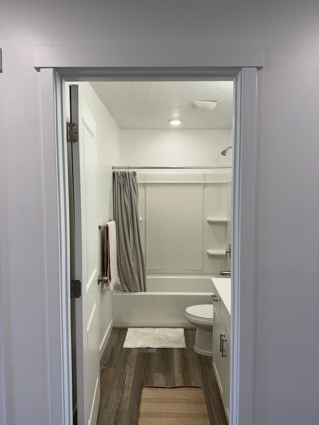 Building Photo - 1144 W Summit Ridge Pky