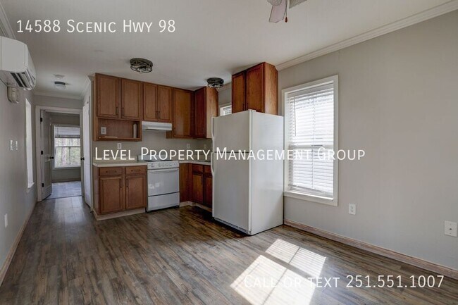 Building Photo - 14588 Scenic Hwy 98