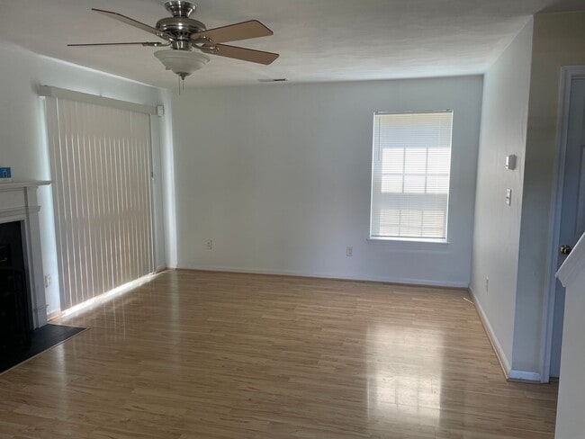 Building Photo - 4781 Cullen Rd