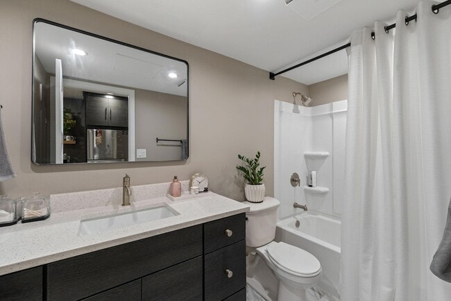 Building Photo - 20 NE 2nd St