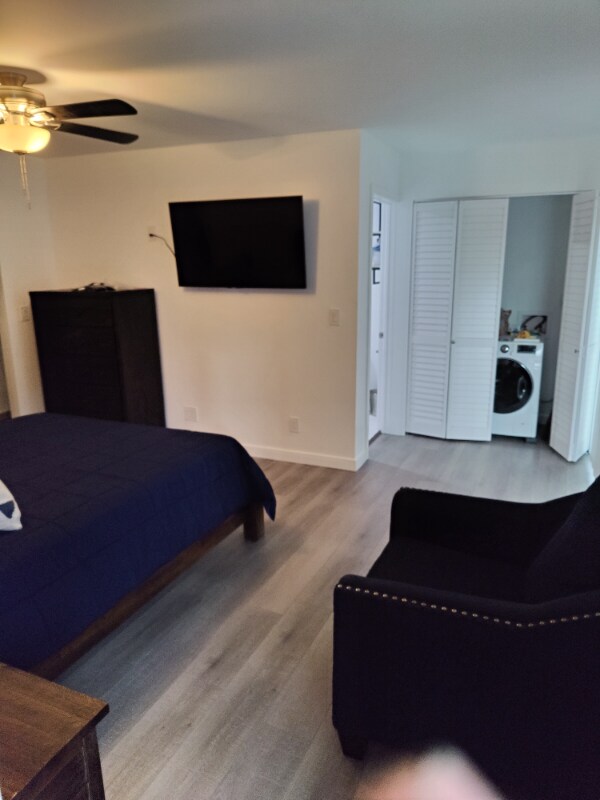 Foto del edificio - 2321 Hillcrest Dr