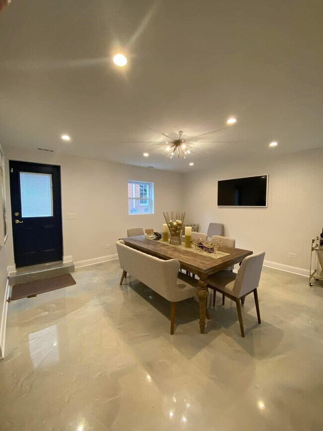 Foto del edificio - 4532 Pershing Ave