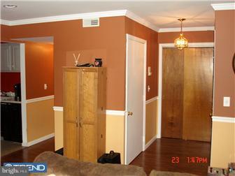 Building Photo - 12 Avon Dr
