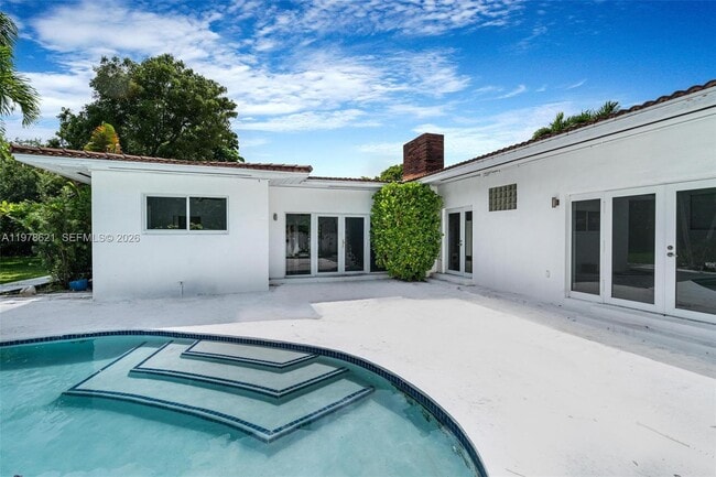 Building Photo - 5714 SW 80th St