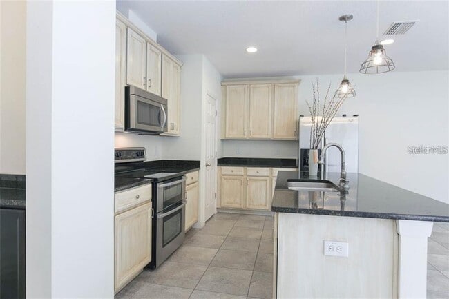 Building Photo - 5208 Bannister Park Lane