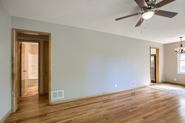 Foto del edificio - 4320 Meredeth St