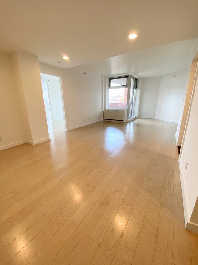 4007 73rd St Unit 5A, Queens, NY 11377 Apartment for Rent in Queens