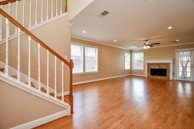 Building Photo - 11707 Turtle Lake Dr