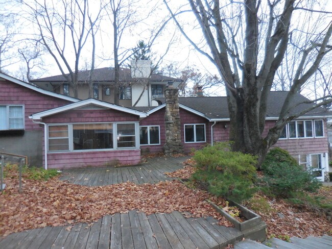 Building Photo - 35 McGregor Ave