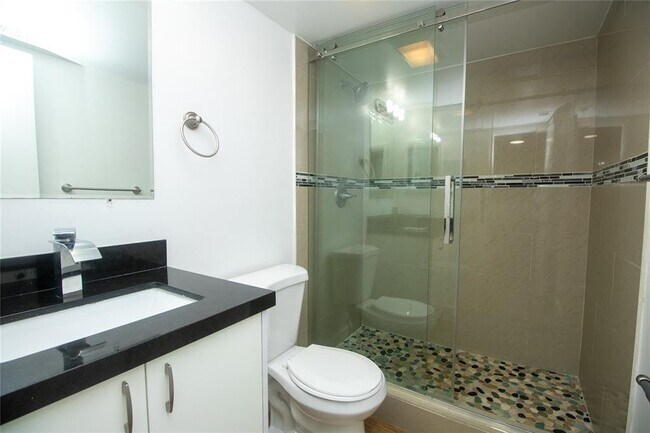 Foto del edificio - 7200 NW 1st St