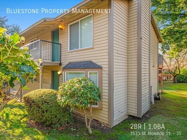 Building Photo - 3533 SE Monroe St