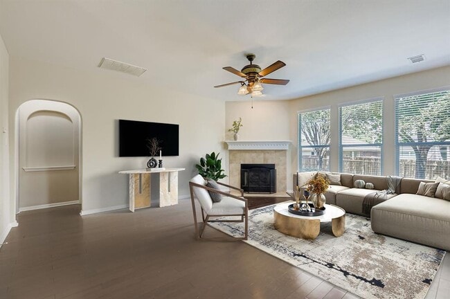 Building Photo - 2712 Pedernales Falls Dr