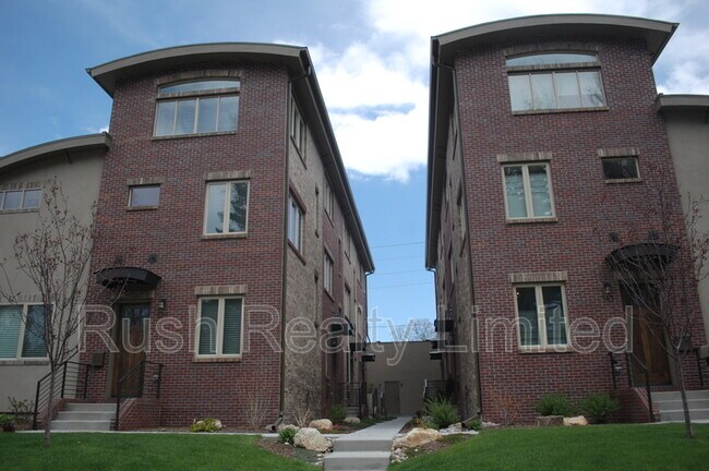 Photo - 522 University Blvd Townhome
