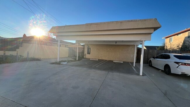 Building Photo - ZZ717 PLCMT