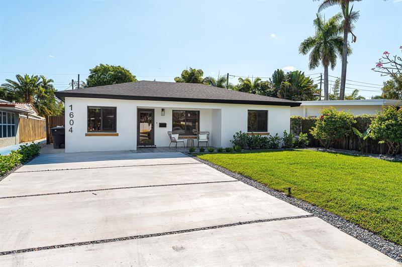 Foto principal - 1604 NE 16th Ave