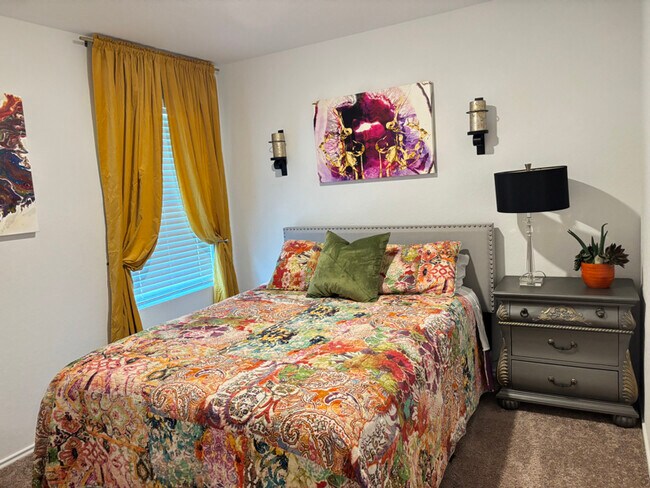 Building Photo - 9840 Butte Crk