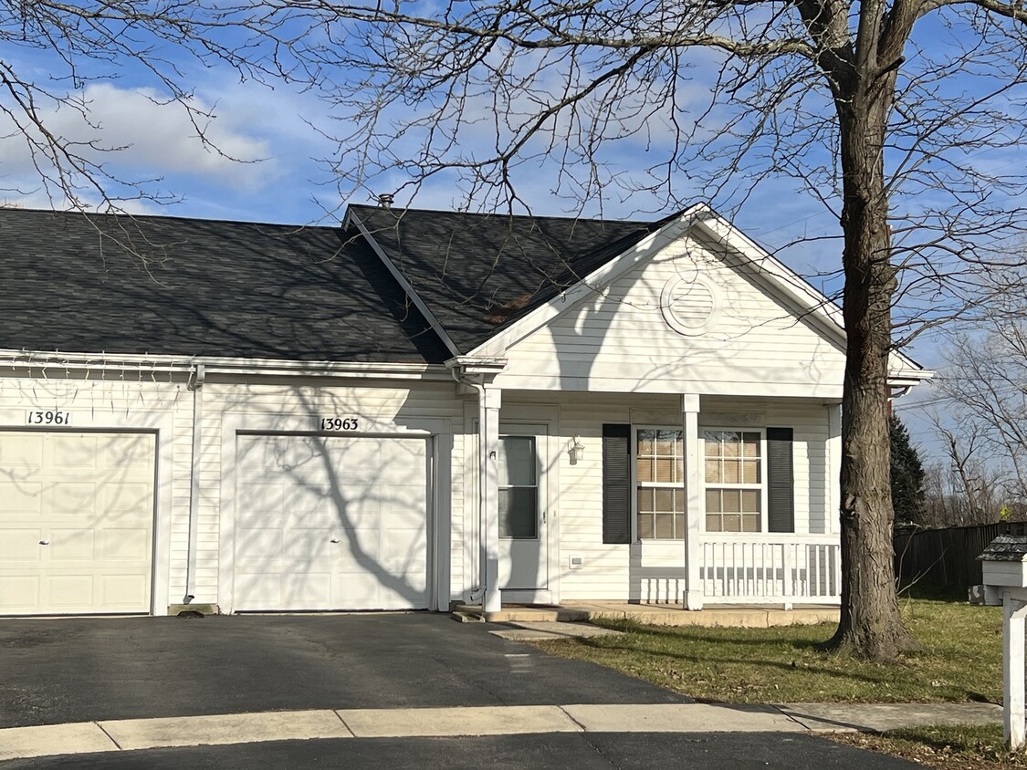 13963 Emerson Ct, Plainfield, IL 60544 Condo for Rent in Plainfield
