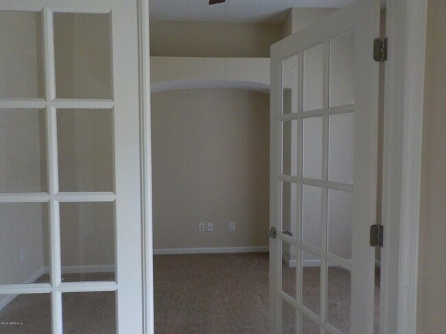 Foto del edificio - 1125 Fleming Plantation Blvd