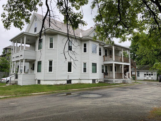 Foto del edificio - 130 Adams St