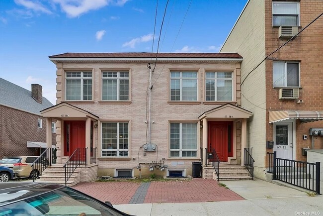 Building Photo - 67-14 Austin St