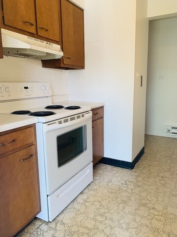 Building Photo - 4136 W 98th St