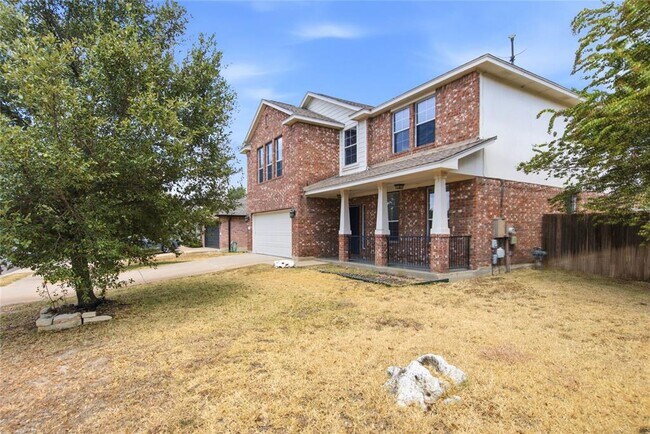 Foto del edificio - 4304 Stone Oak Dr