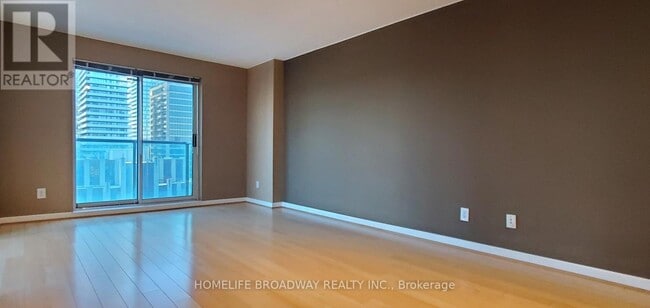 Building Photo - 8 Park Rd