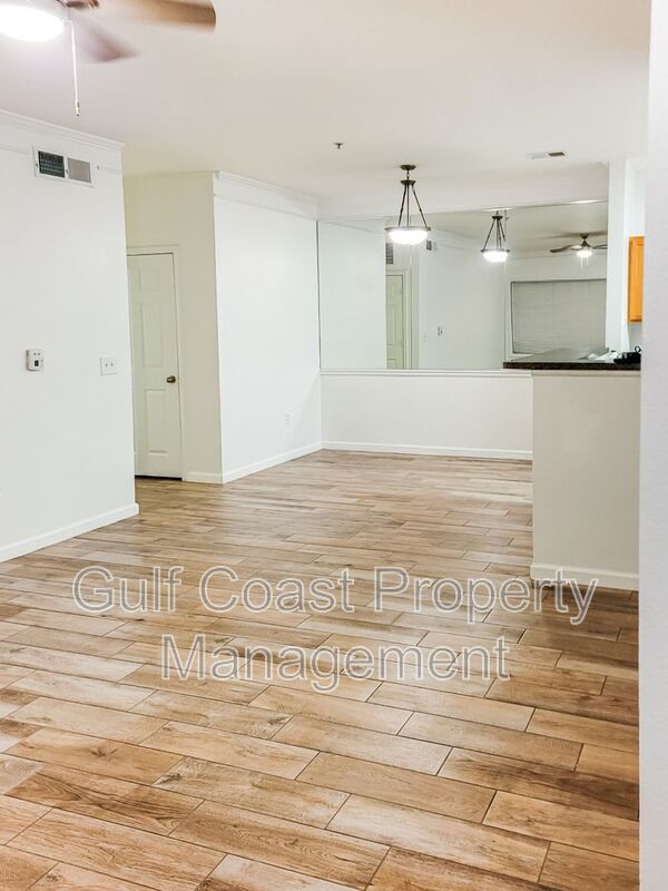 Foto del edificio - 4802 51st St W