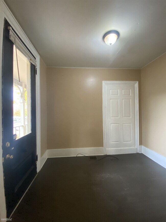 Foto del edificio - 1 br, 1 bath Triplex - 632 E 14th Ave Apt 2