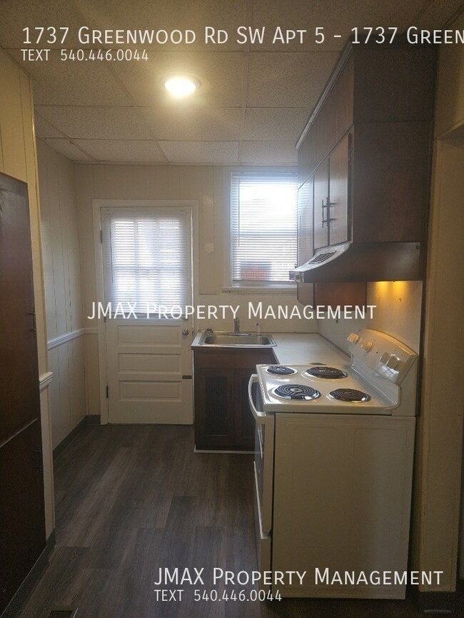 Foto del edificio - 1737 Greenwood Rd SW