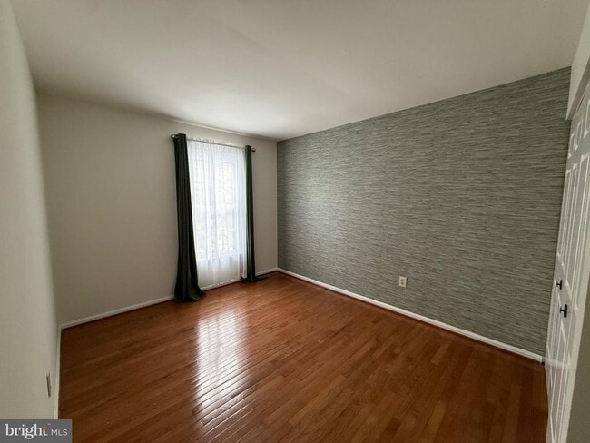 Building Photo - 52 Faraday Dr