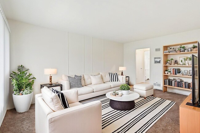 Foto del edificio - Crenshaw Manor