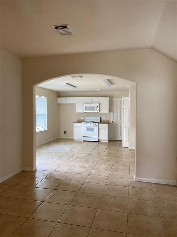 Building Photo - 6428 Austinville Dr