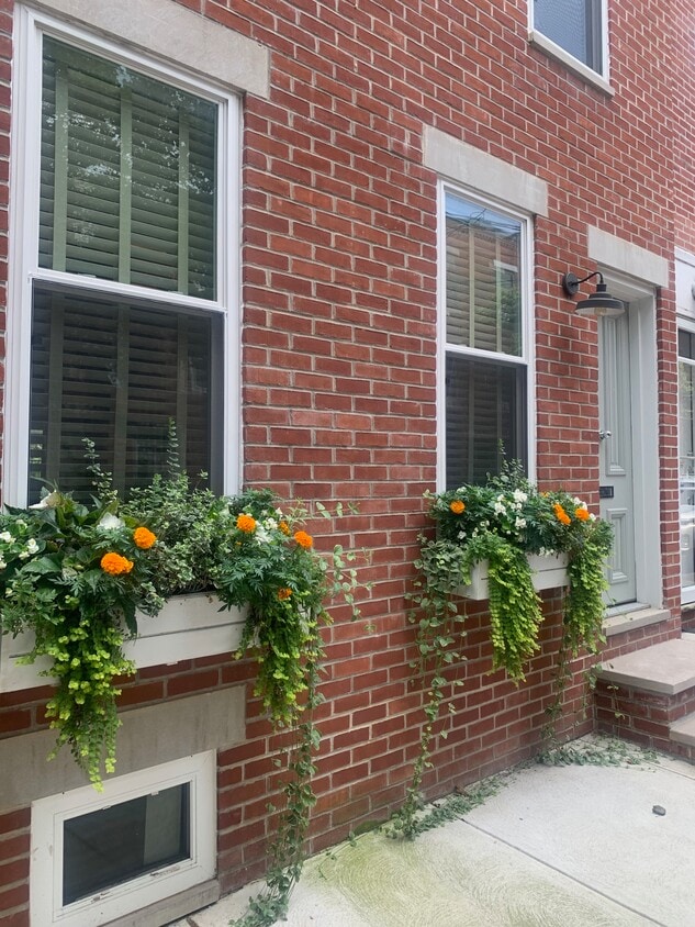 Primary Photo - 616 Kimball St