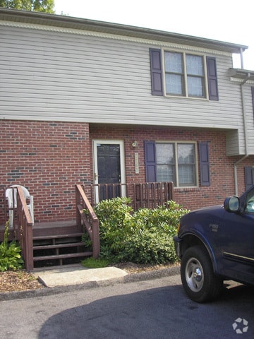 Building Photo - 2263 Forest Acres Dr