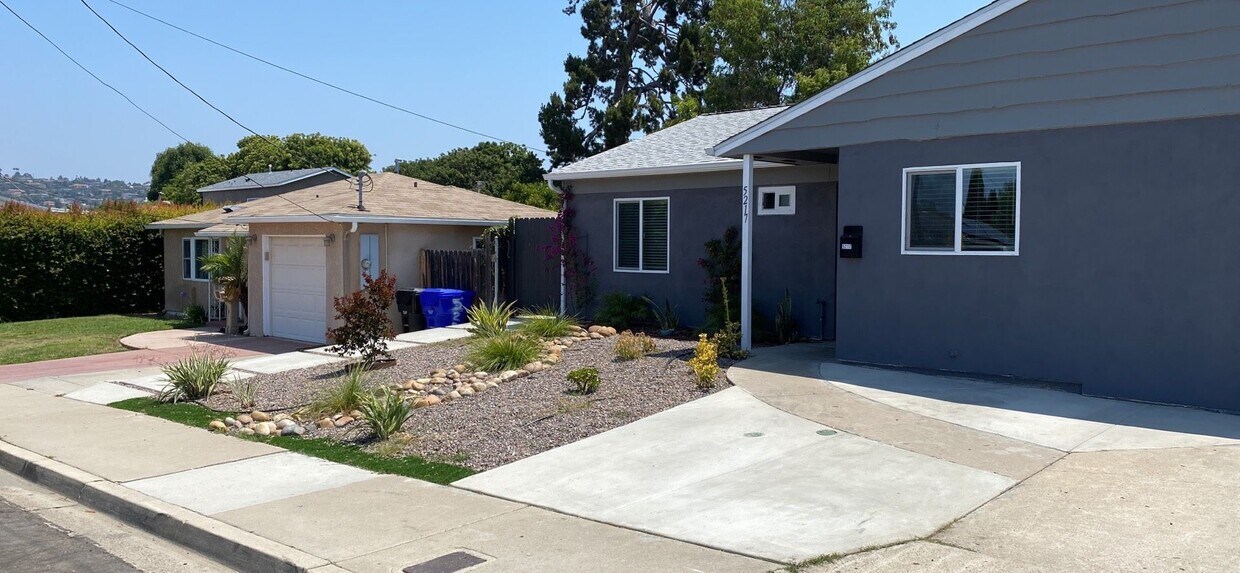 Foto principal - Remodeled 4BD/3BA, Detached Bedroom!