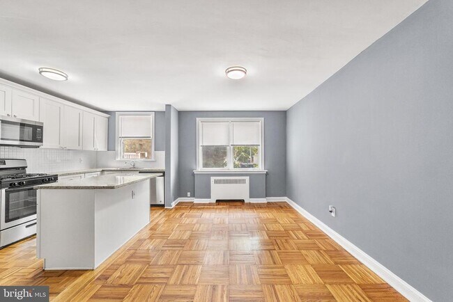 Building Photo - 3448 Valley Green Dr