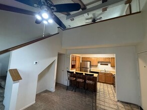 Building Photo - 1465 E Peckham Ln