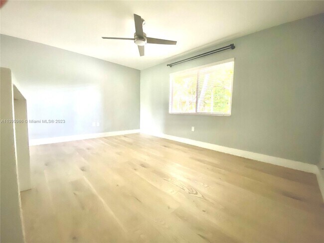 Building Photo - 6310 SW 79th St